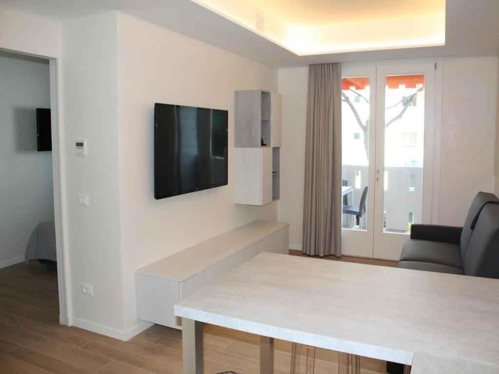 Apartment In Lignano Sabbiadoro 21783 Buitenkant foto