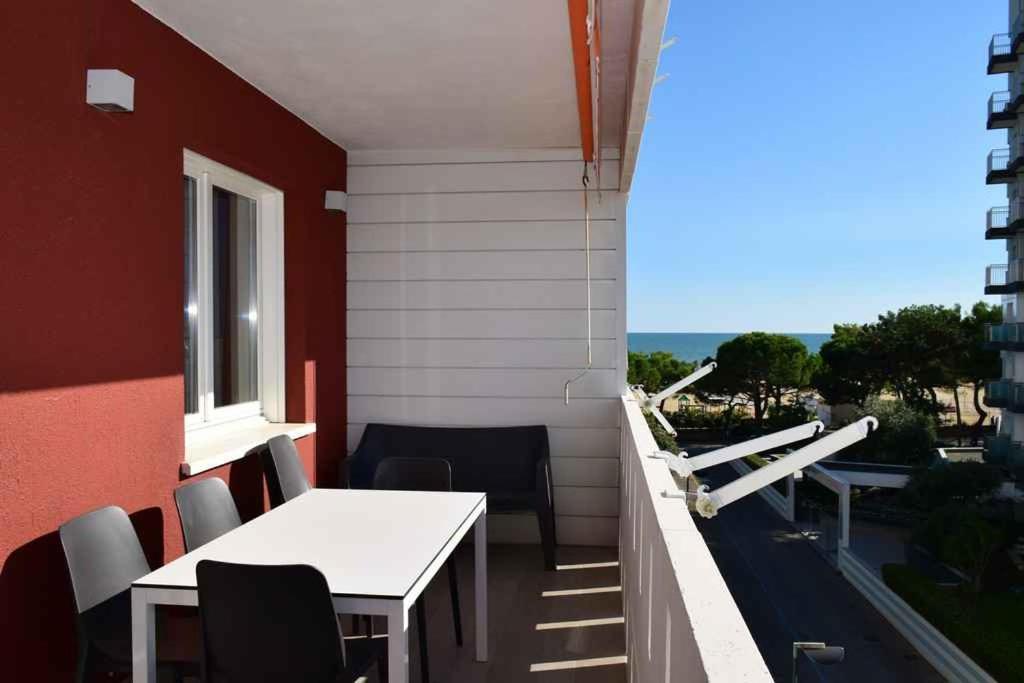 Apartment In Lignano Sabbiadoro 21783 Buitenkant foto