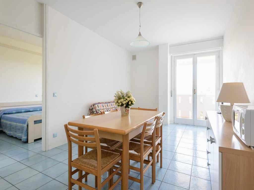 Apartment In Lignano Sabbiadoro 21783 Buitenkant foto